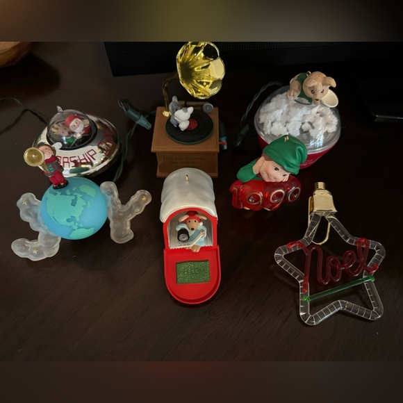 7 light-up and mechanical ornaments from Hallmark. 1990s. No boxes. - Picture 1 of 8